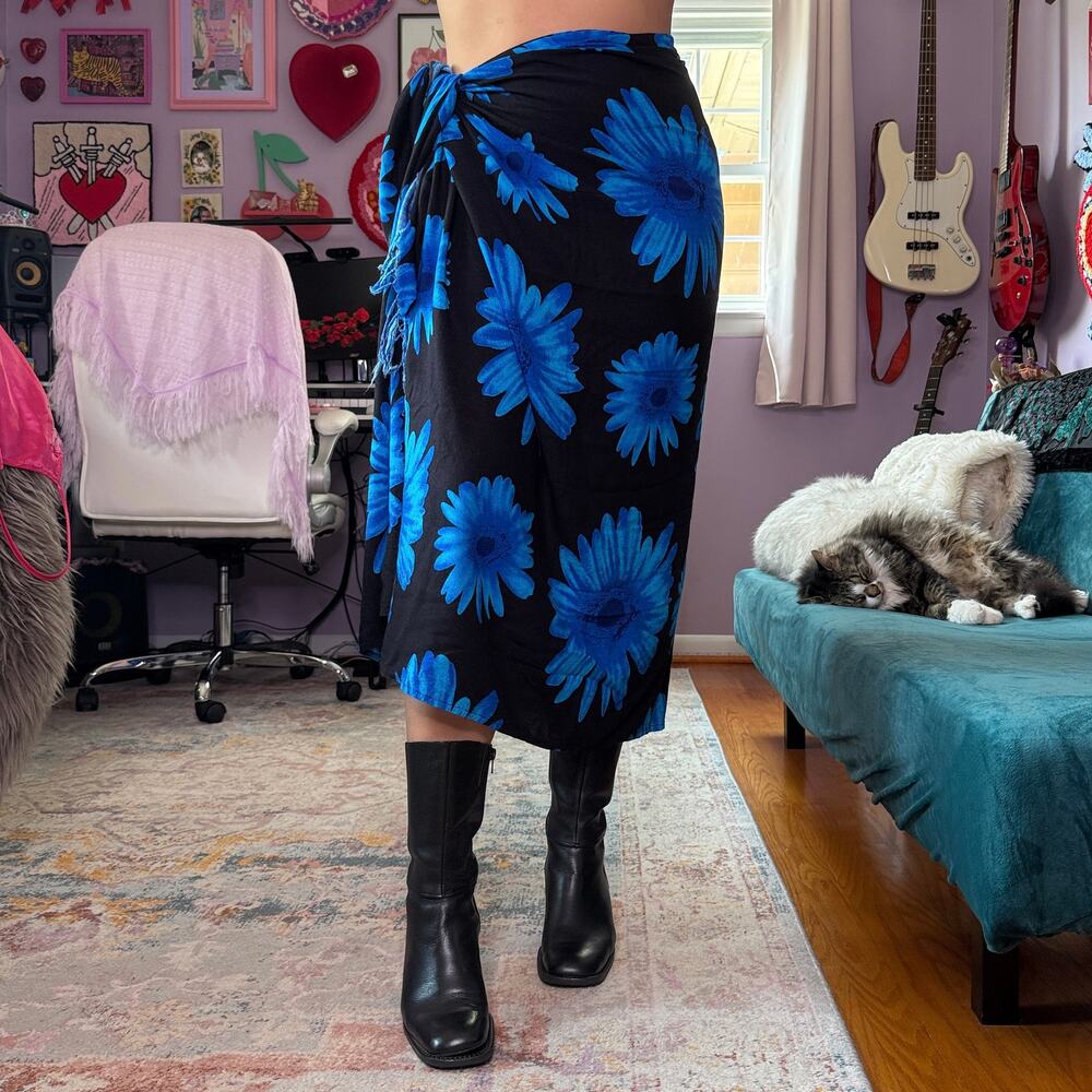 Vintage 90s / Y2K floral sarong wrap skirt